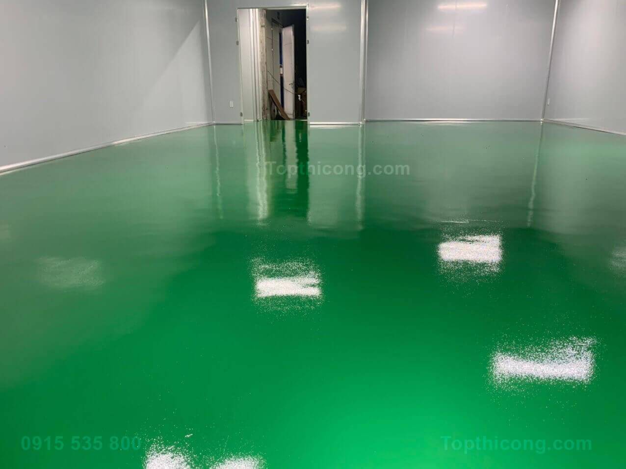 Sơn sàn epoxy khu công nghiệp nền nhà xưởng chất lượng cao khiến khách hàng hài lòng