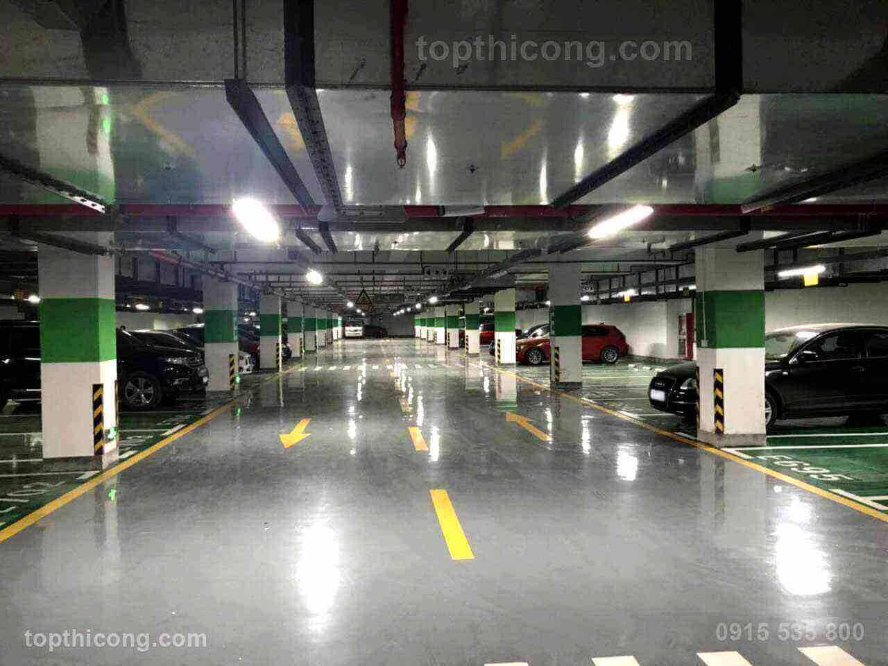 tòa nhà văn phòng tập chung số lượng rất lớn người