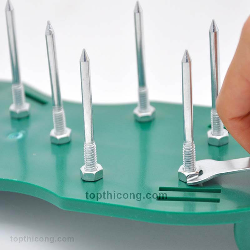 Giày Đinh Thi Công Sơn Epoxy