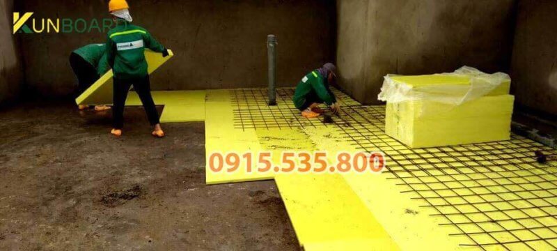 Xốp XPS 50 là một vật liệu cách nhiệt được ép thành tấm cứng chắc với cường độ ... Thi công xốp XPS cho mái và vách nhà thép tiền chế ... nhiệt bảo ôn lạnh, chống thấm, cách âm trong công nghiệp xây dựng với độ dày 50 mm