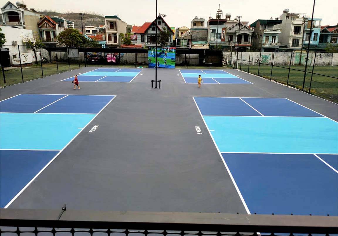 Báo giá thi công sơn sân thể thao chất lượng đàn hồi