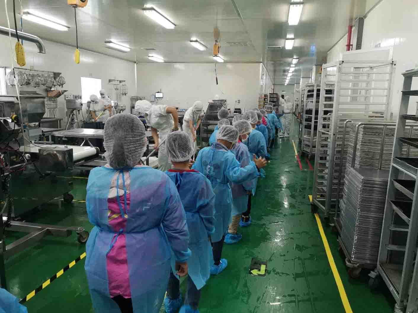 Sơn sàn epoxy tự san phẳng có thể xử lý hoàn hảo bề mặt sàn bê tông