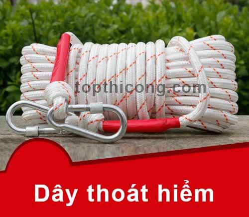 Dây Thoát Hiểm Nhà Cao Tầng Sử dụng Dây Thoát Hiểm Nhà Cao Tầng đòi hỏi nhiều kỹ năng cẩn thận