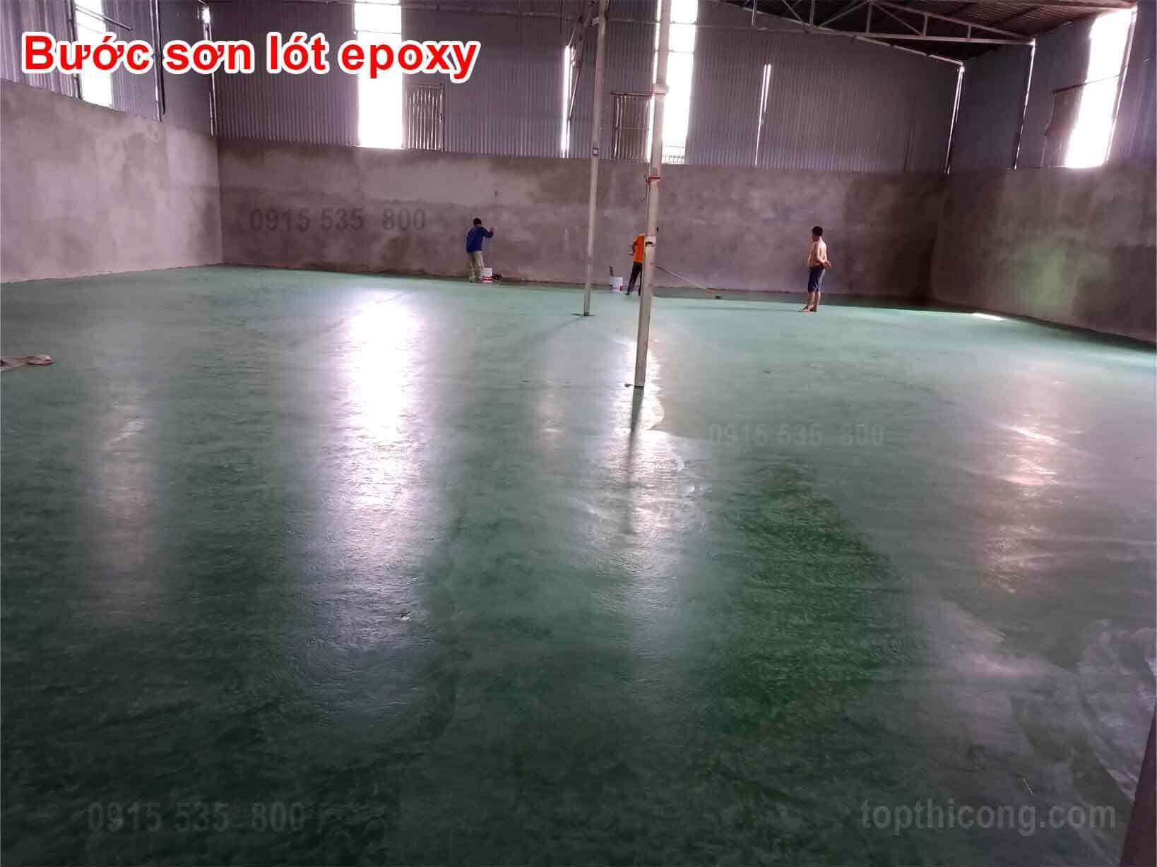 Phủ lớp sơn lót lên bề mặt lớp nền