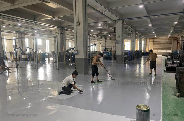 Chúng tôi là nhà sản xuất linh kiện điện tử, xưởng của chúng tôi yêu cầu sạch sẽ, sáng sủa và chống tĩnh điện Chúng tôi là nhà sản xuất linh kiện điện tử, xưởng của chúng tôi yêu cầu sạch sẽ, sáng sủa và chống tĩnh điện