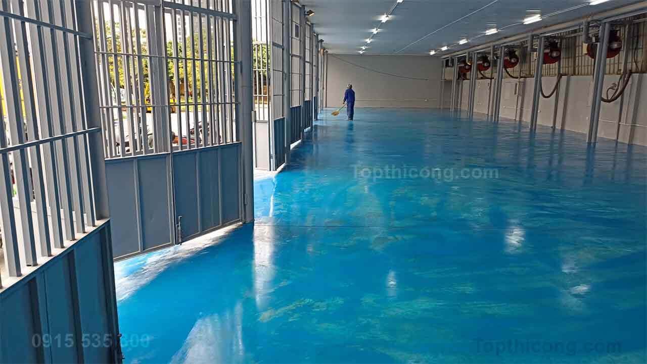 thực hiện các biện pháp sơn đúng quy trình và tỷ lệ sơn sàn epoxy bị bong tróc