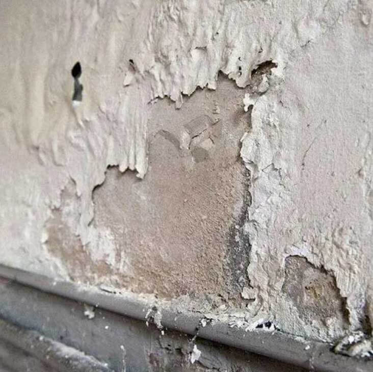 bả vá trám trét chỗ thấm nước hỏng hóc