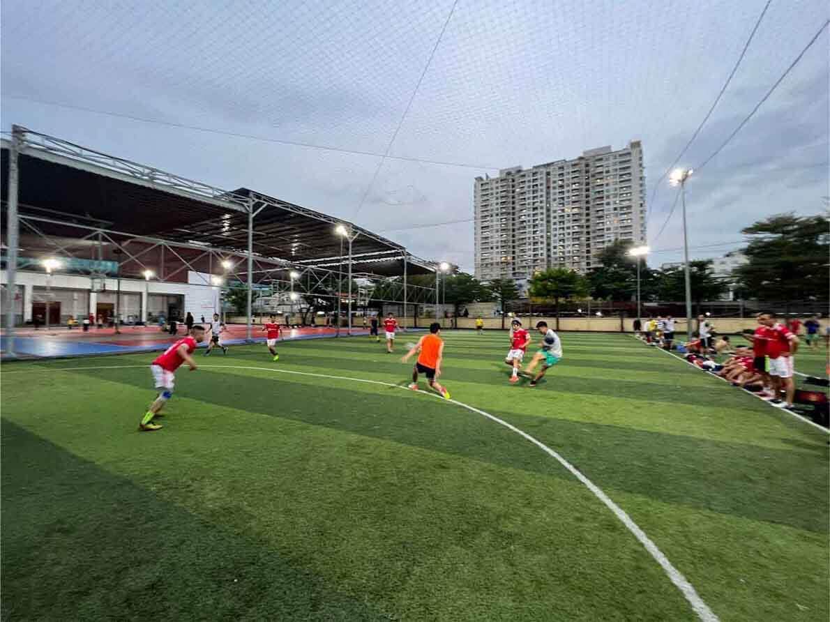 Dưới đây là tổ hợp sân thể thao đa năng