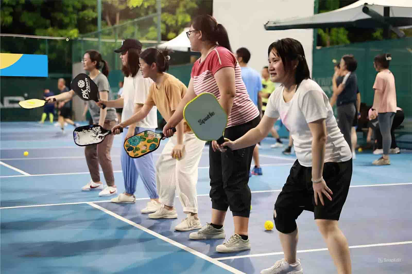 Pickleball chi phí đào tạo thuê huấn luyện viên