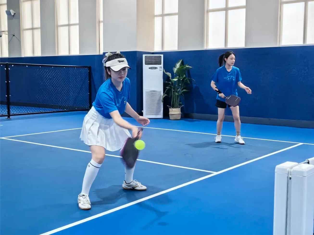 Pickleball chi phí mua Giày
