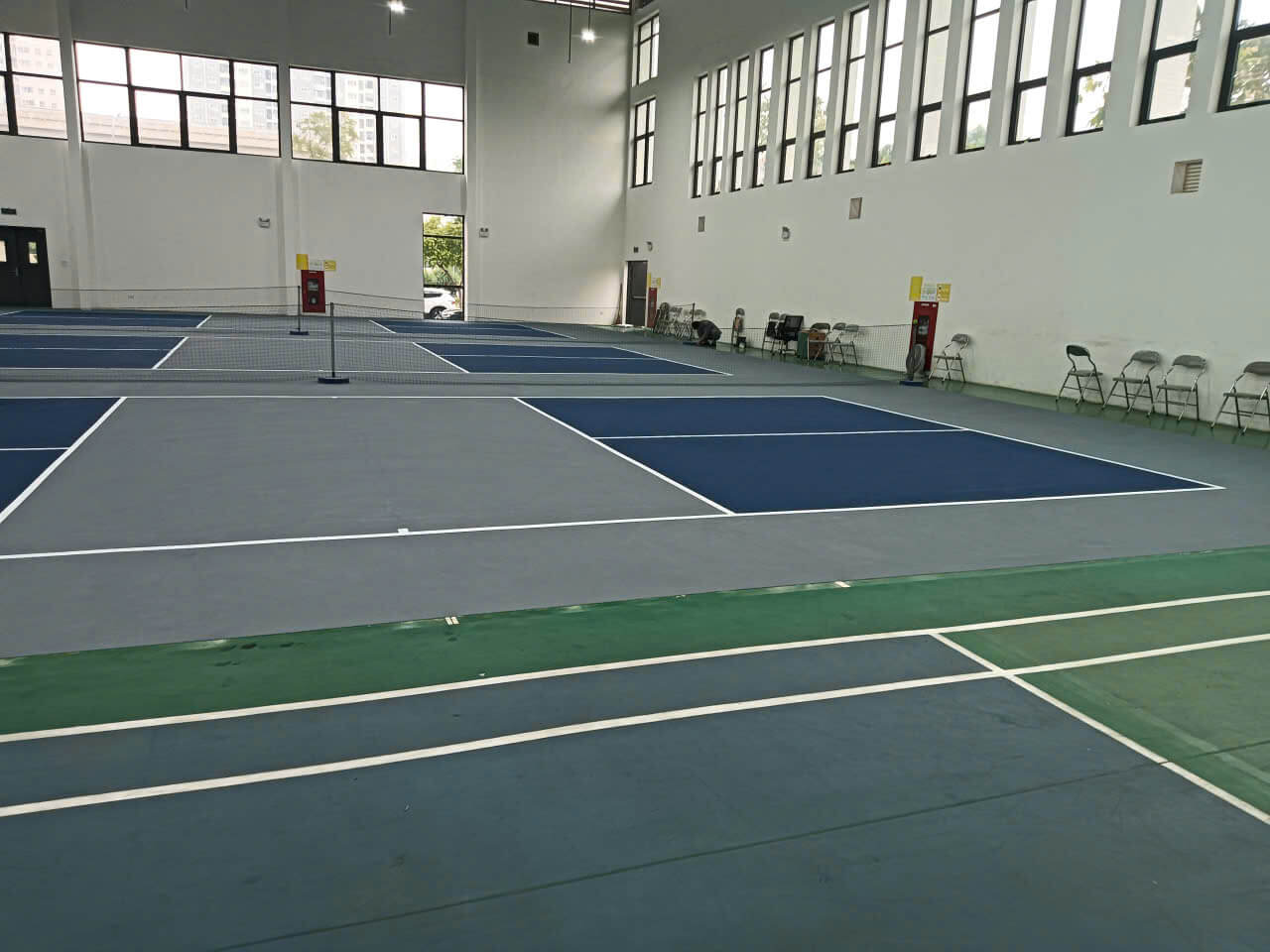 chung-toi-cung-cap-dich-vu-thi-cong-va-son-san-pickleball-tennis-cau-long-da-nang Chúng tôi cung cấp dịch vụ thi công va sơn sân Pickleball - Tennis - Cầu lông - Đa năng