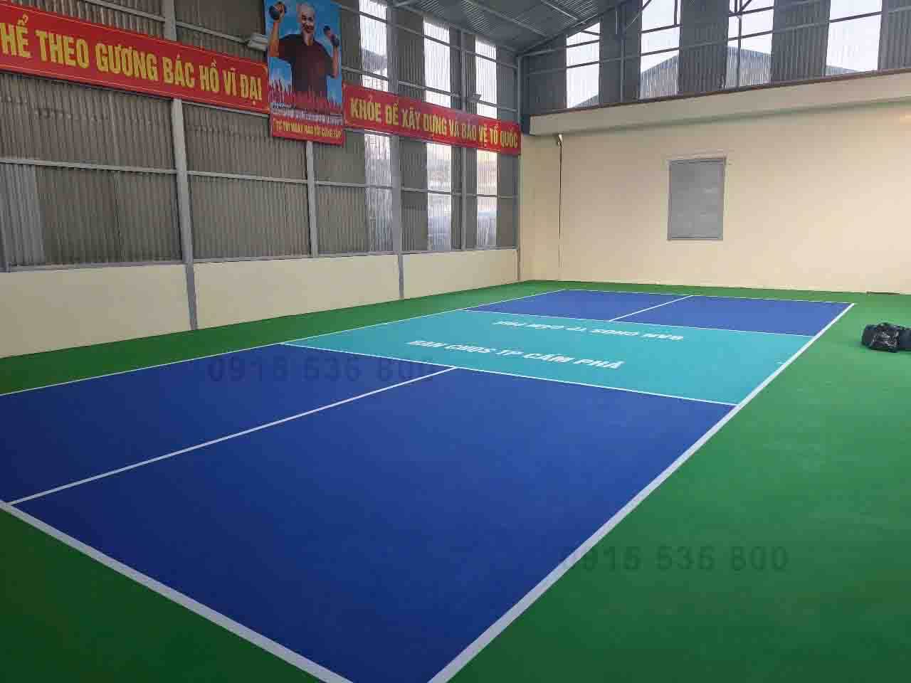 Sportlight sơn thể thao mang đến màu sắc sống Sportlight sơn thể thao mang đến màu sắc sống động trong nhà hay ngoài trời