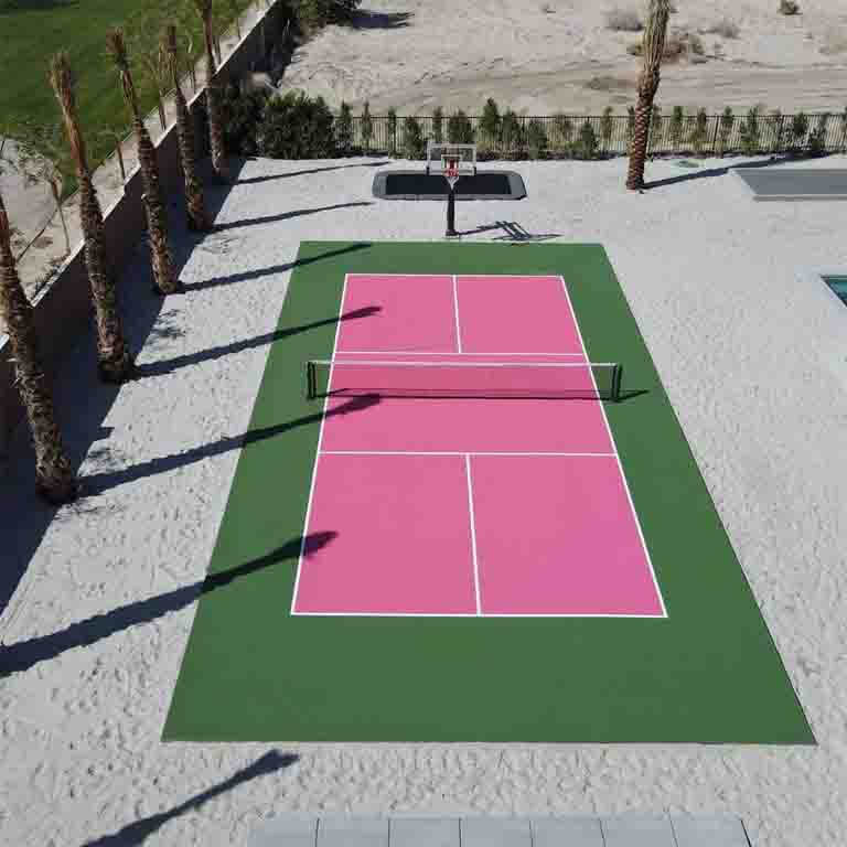 màu sắc sân làm pickleball màu rừng xanh và hồng